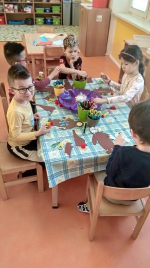 Únorové střípky od VČELIČEK
